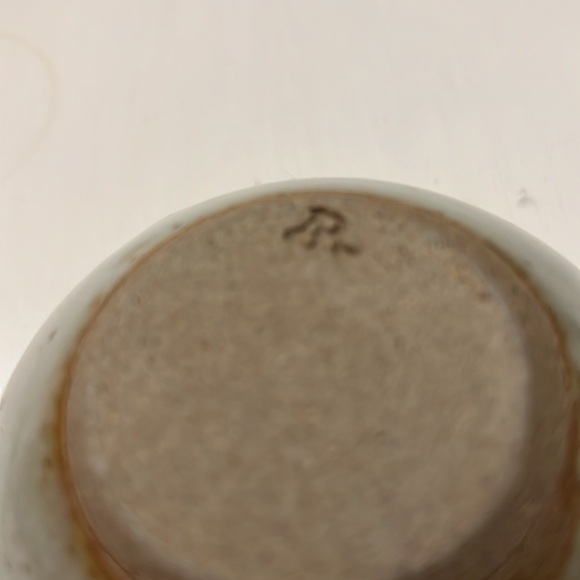 Small Pottery Bowl Nice Glaze - Picture 5 of 6